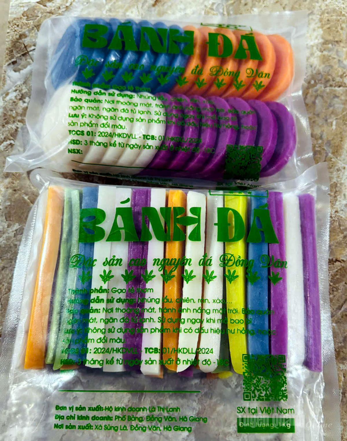 Their ‘Da’ cake products are neatly packaged and fully labeled.