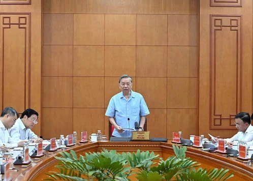Party General Secretary To Lam speaks at the meeting of the standing members of the Central Steering Committee on Prevention and Control of Corruption, Wastefulness and Negative Phenomena on September 29. (Photo: NDO)
