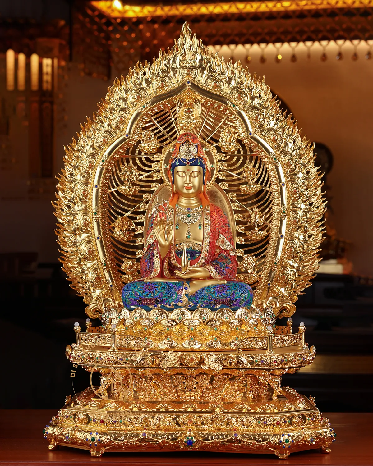 Tượng Quan Âm đồng phủ màu đa sắc, họa tiết y phục vẽ thủ công kết hợp đá quý tinh xảo