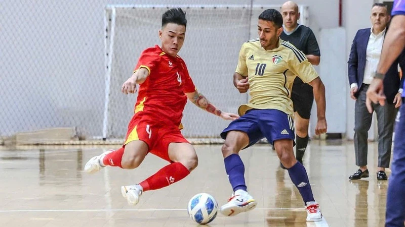 Viet Nam men’s futsal team triumphs 3-2 over Kuwait 