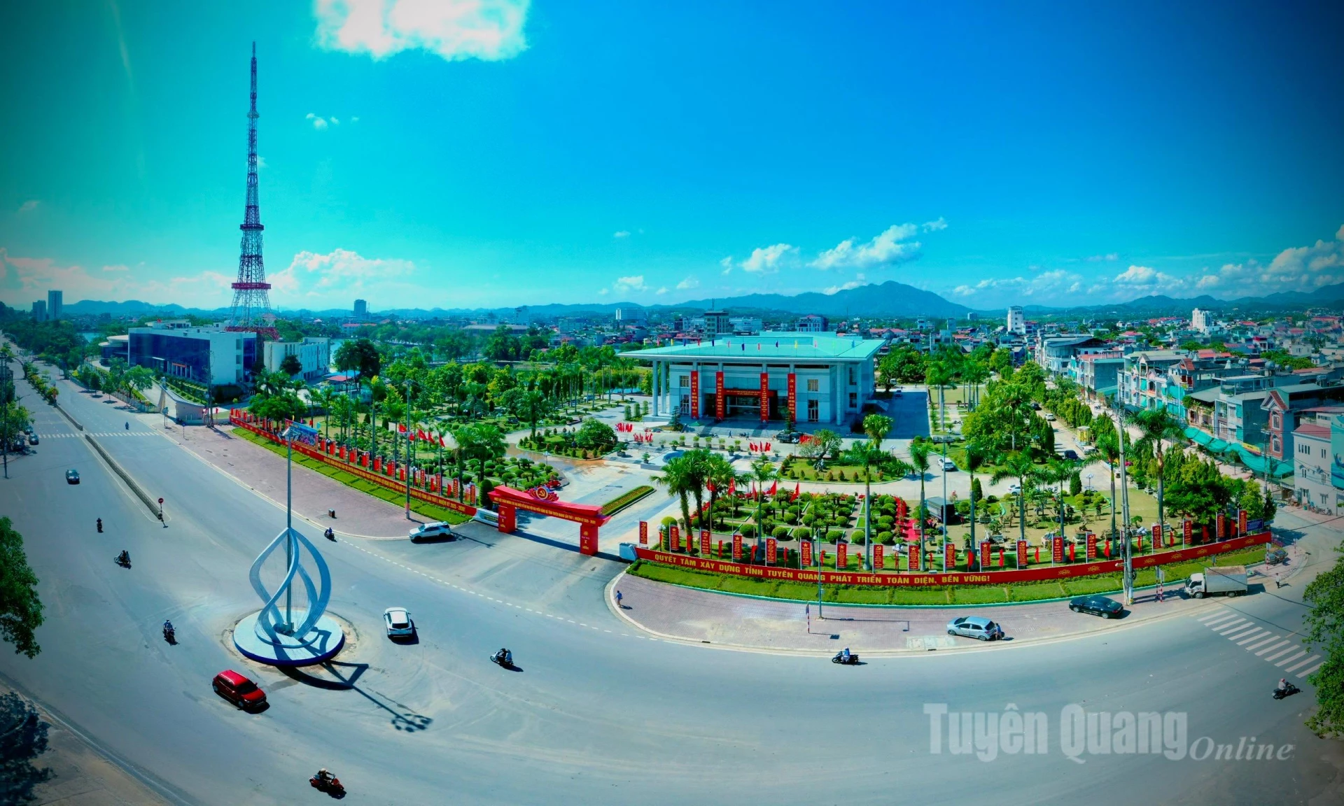 Trung tâm Hội nghị tỉnh nơi sẽ diễn ra Đại hội đại biểu Đảng bộ tỉnh lần thứ I, nhiệm kỳ 2025-2030. Ảnh: Hoàng Thảo