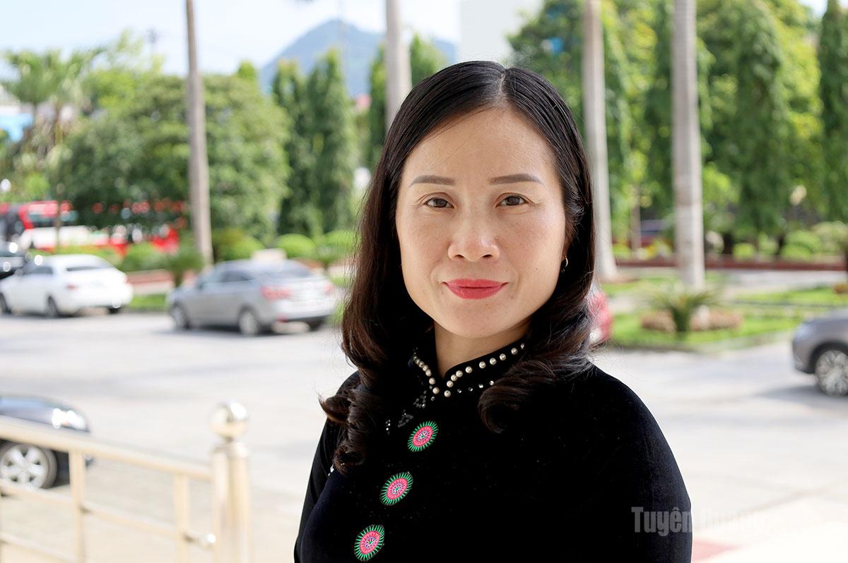 Cô Ma Thị Bến, giáo viên trường Phổ thông DTBT Tiểu học và THCS Cán Chu Phìn, 
xã Khâu Vai.