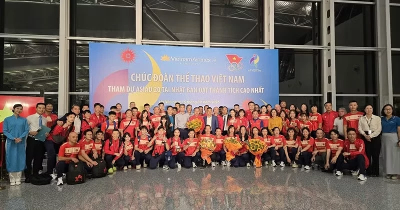 The Vietnamese sports delegation depart for the 2026 Asian Games in Japan. (Photo: VGP).