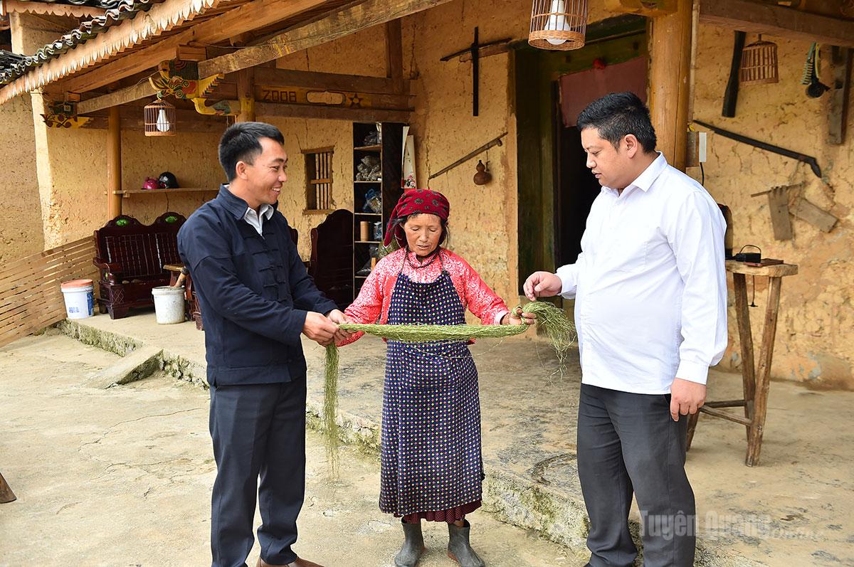 Đ&aacute;nh gi&aacute; năng lực bằng sản phẩm
