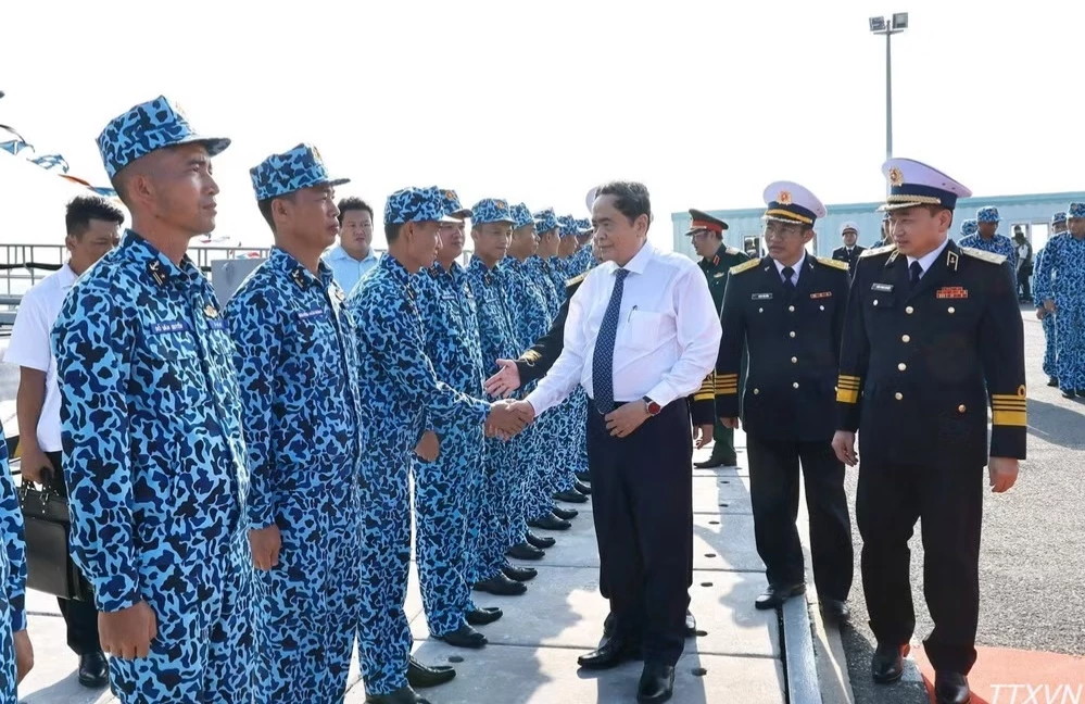 Bảo vệ độc lập chủ quyền, toàn vẹn lãnh thổ, biển, đảo Tổ quốc từ sớm, từ xa