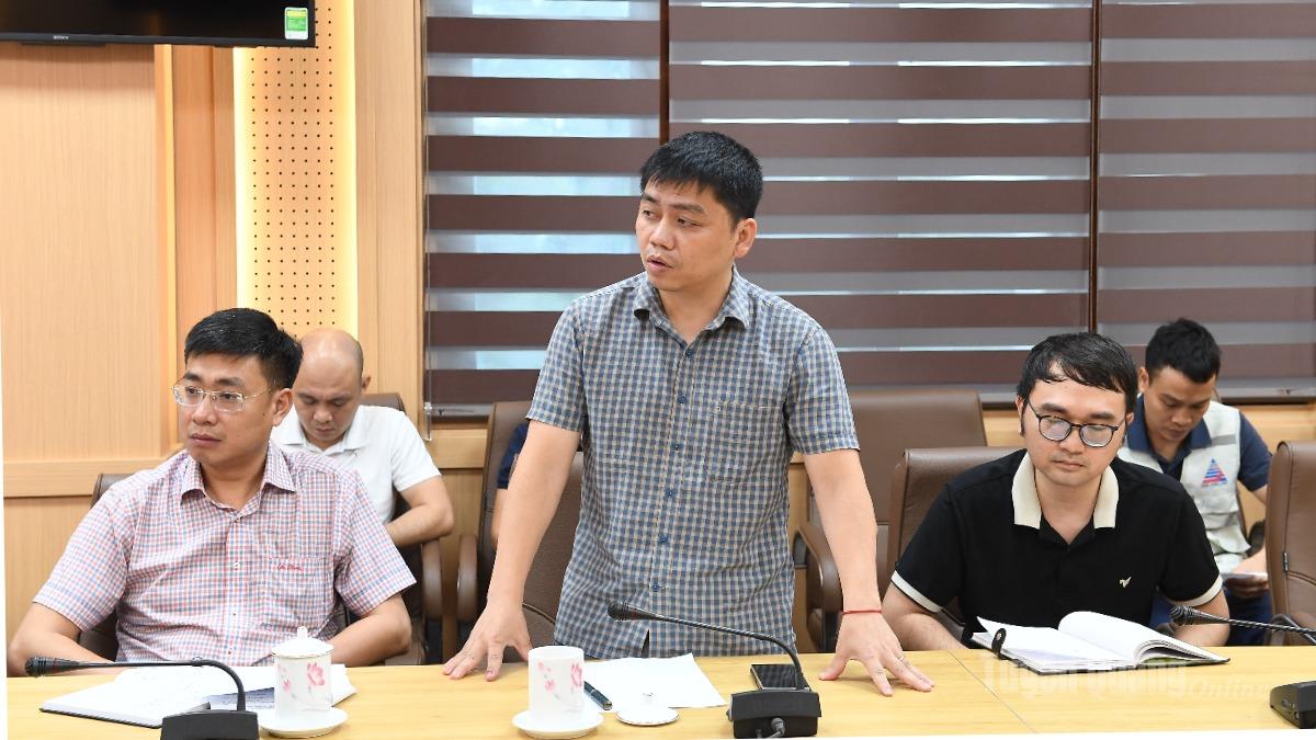 Đại diện đơn vị thi công báo cáo về tình thực hiện dự án theo từng gói thầu.