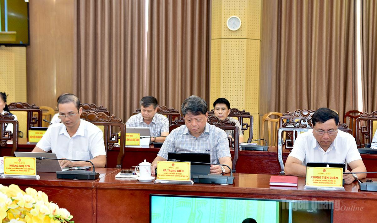 Các đại biểu dự tại điểm cầu tỉnh.