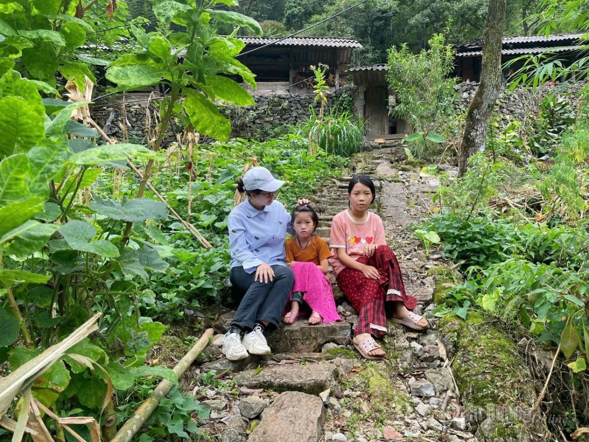 As you explore the Dong Van Rocky Plateau, take a detour to Van Chai and discover the allure of this enigmatic village for yourself.