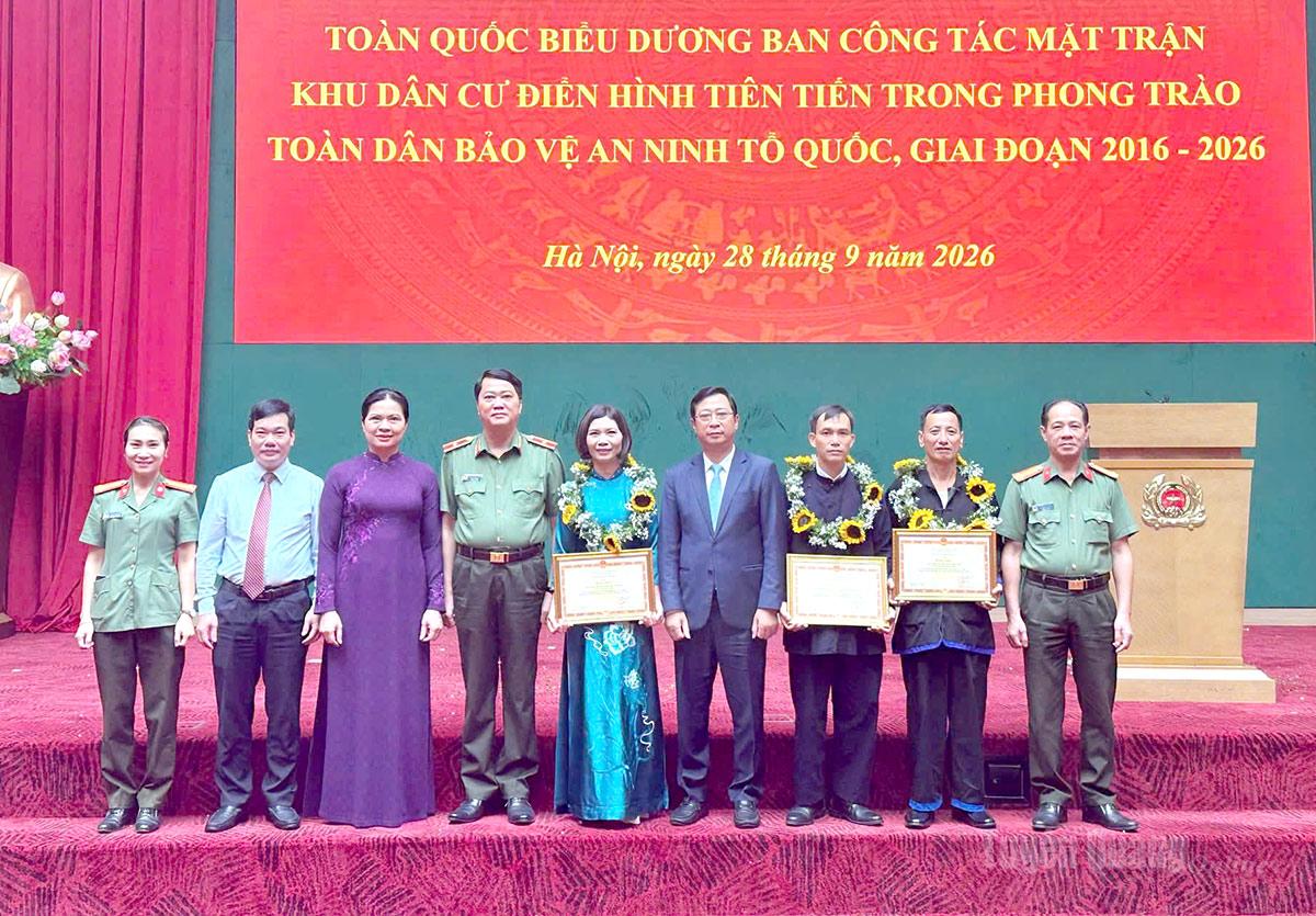 Tuyên Quang có 3 tập thể được biểu dương Ban Công tác Mặt trận khu dân cư điển hình tiên tiến trong phong trào “Toàn dân bảo vệ an ninh Tổ quốc”