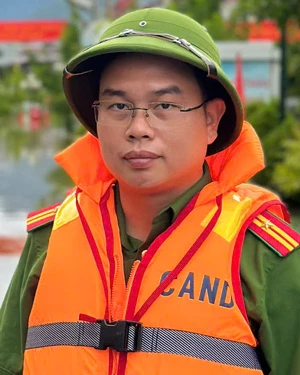 Thiếu tá Quan Văn Dũng, Trưởng Công an xã Nà Hang