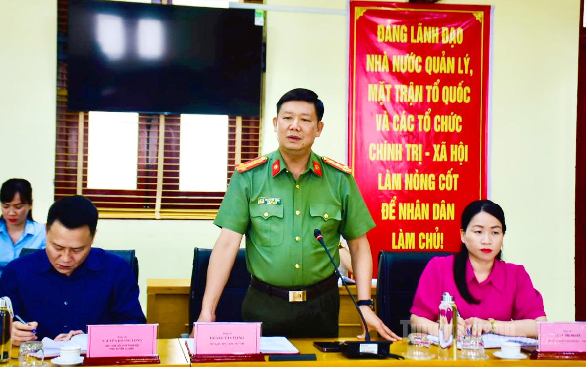 Lãnh đạo Công an tỉnh đề xuất các phương án tiếp cận các điểm bị cô lập.