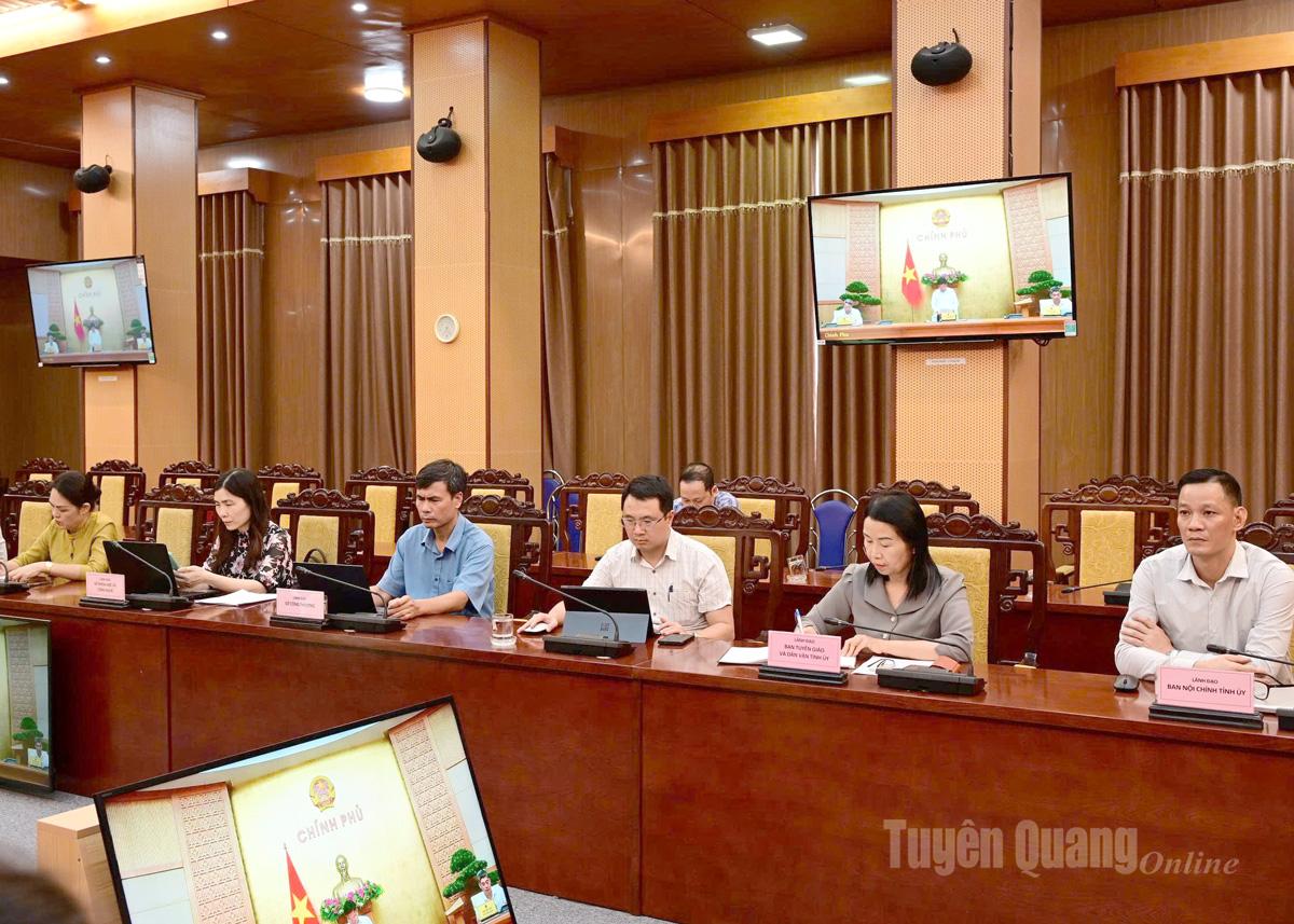 Đại biểu của tỉnh dự họp tại điểm cầu Tuyên Quang.