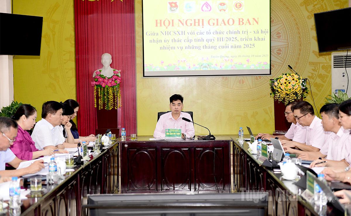 Đại biểu dự hội nghị.