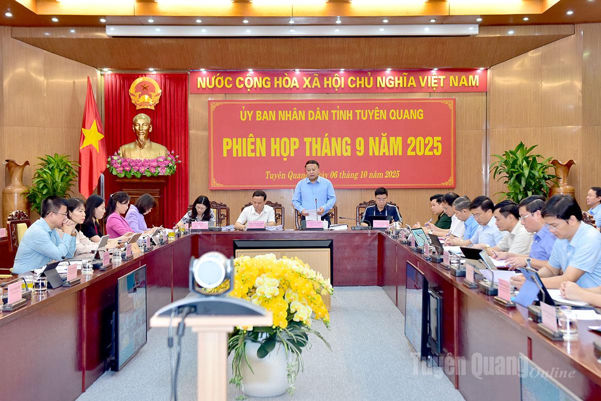 Tập trung khắc phục hậu quả thiên tai; hoàn thành các chỉ tiêu phát triển kinh tế, xã hội năm 2025