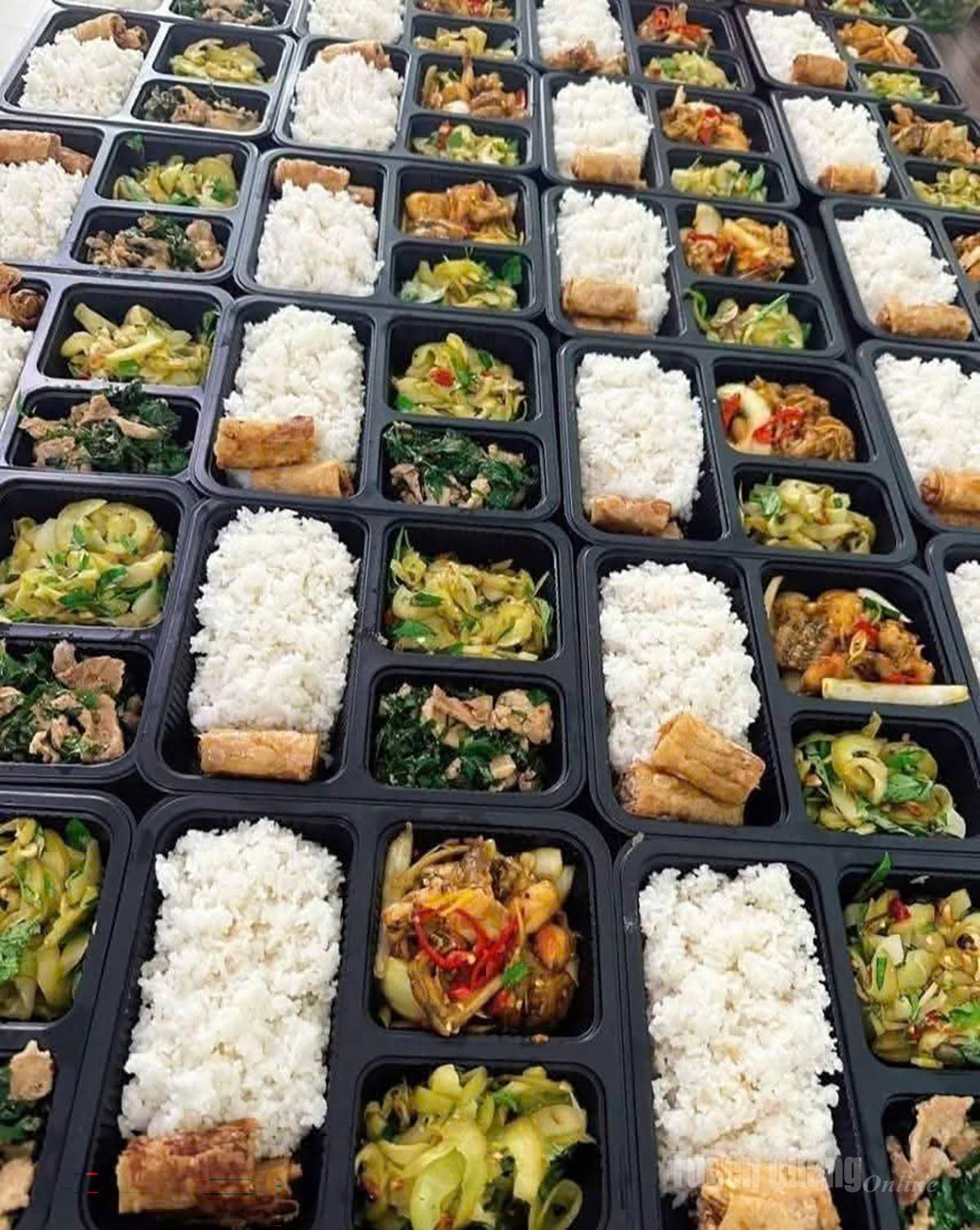 Suất cơm 0 đồng giản dị, ấm áp nghĩa tình.
