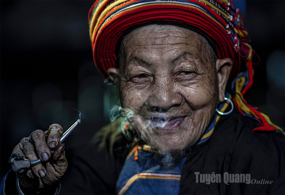 Cụ già ở xã Hoàng Su Phì.
