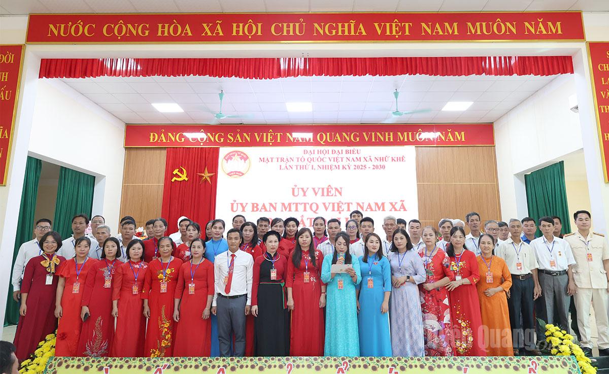 Ủy ban MTTQ xã Nhữ Khê khóa I, nhiệm kỳ 2025-2030 ra mắt Đại hội.