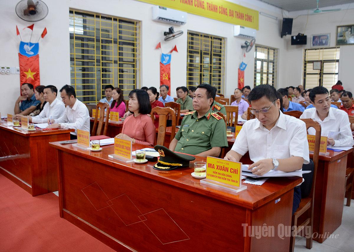 Đồng chí Nguyễn Đức Thuận, Ủy viên Ban Thường vụ Tỉnh ủy, Giám đốc Công an tỉnh Tuyên Quang dự và chỉ đạo Hội nghị.