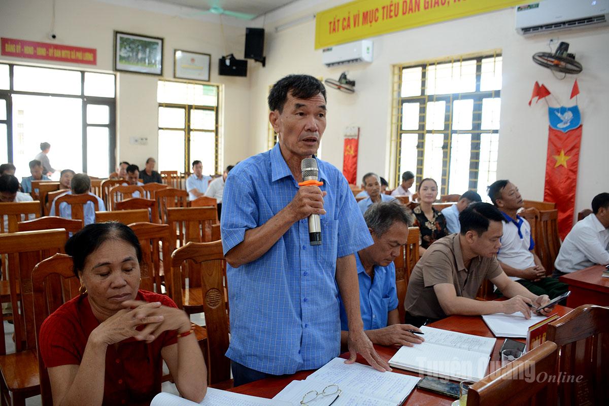 Đại biểu đóng góp ý kiến tại Hội nghị