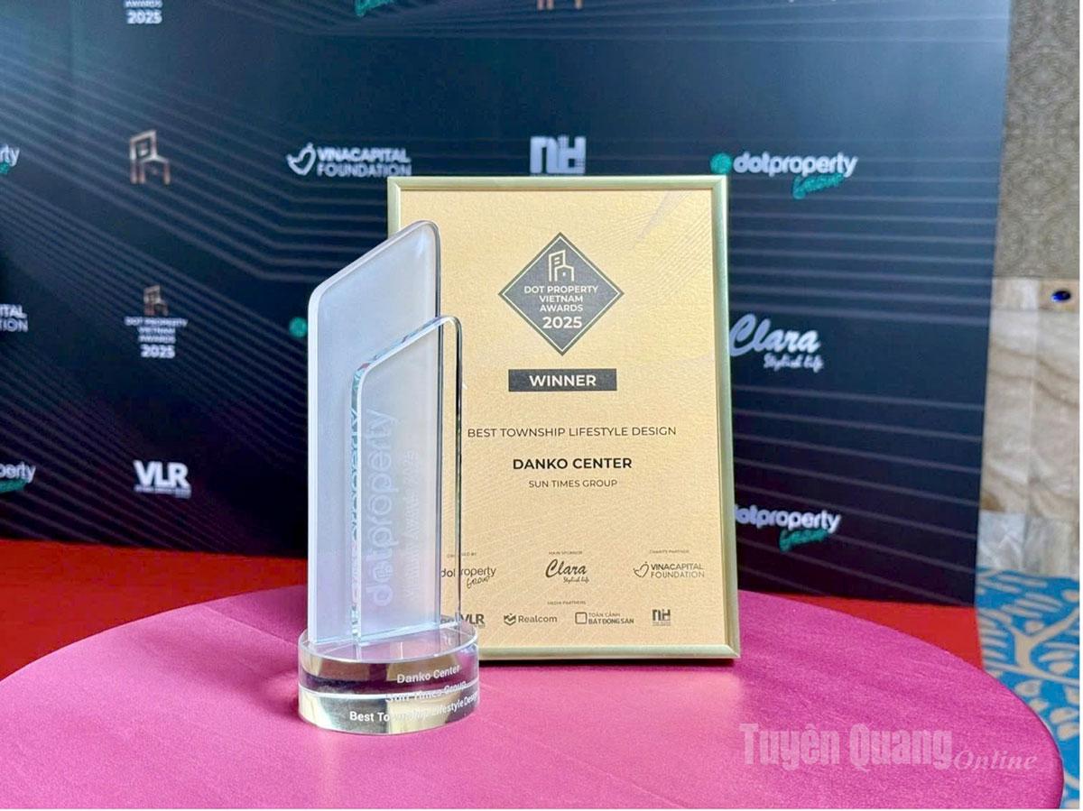 Giải thưởng là minh chứng mạnh mẽ cho năng lực phát triển của CĐT Sun Times Group.