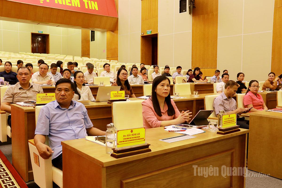 Các đại biểu tham dự hội nghị tập huấn.