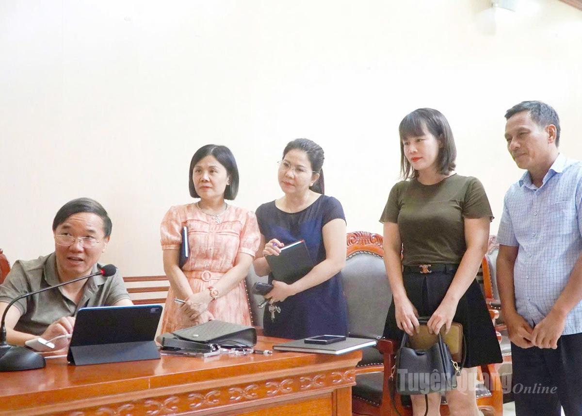 Các doanh nghiệp cập nhật kiến thức về trí tuệ nhân tạo (AI) nhằm nâng cao năng lực quản trị và thích ứng chuyển đổi số.