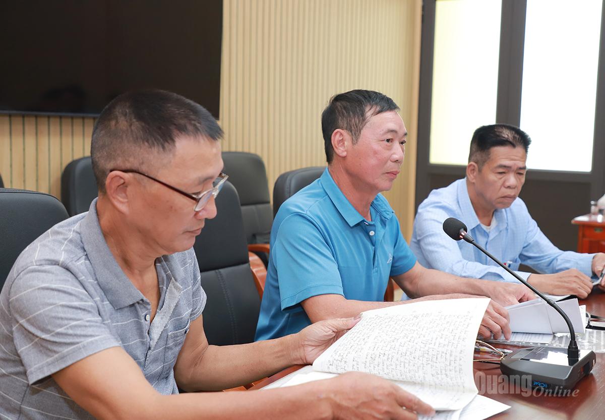 Công dân Đào Văn Phấn, Đoàn Ngọc Anh và Hoàng Đình Thư tại buổi tiếp.