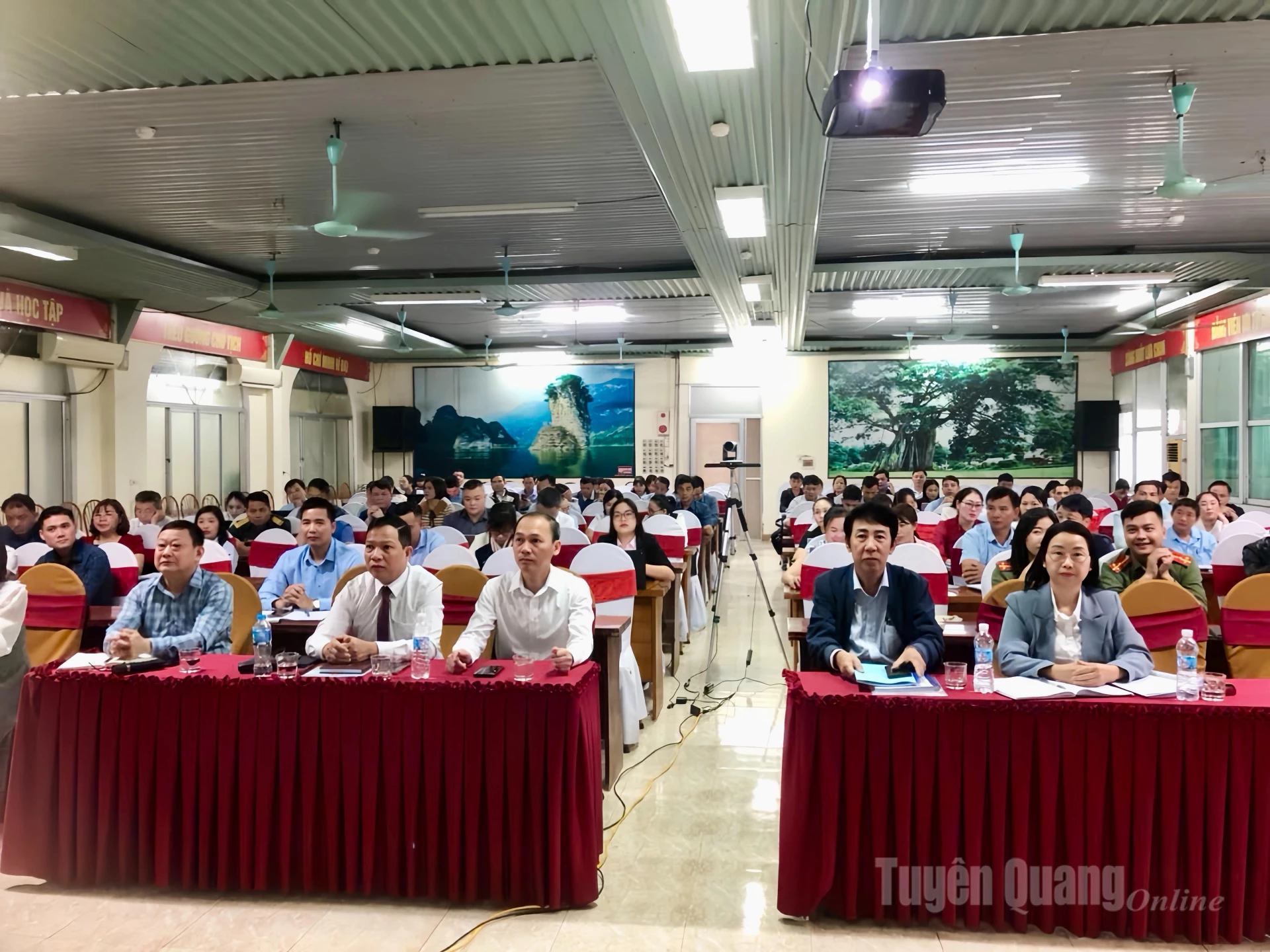 Đại biểu dự tập huấn.