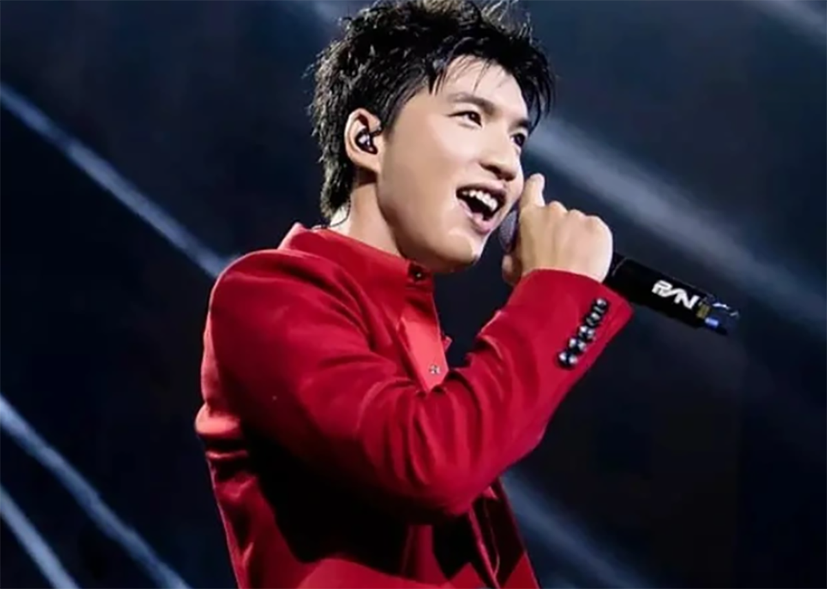 Hiếu thứ Hai với bài Rap có ca từ mang tính sát thương, bị Ban Tuyên giáo Dân vận Thành phố Hồ Chí Minh đề nghị cấm biểu diễn.