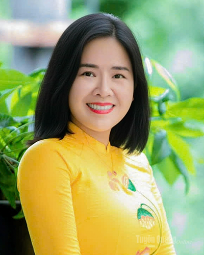 Đồng chí Lê Thị Thu Hằng 
Giám đốc Trung tâm Khuyến công và Xúc tiến Công thương
