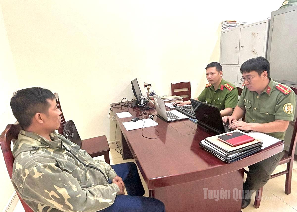 Phòng Quản lý xuất, nhập cảnh, Công an tỉnh tuyên truyền, giúp công dân nhận thức rõ thủ đoạn lừa đảo xuất cảnh trái phép.