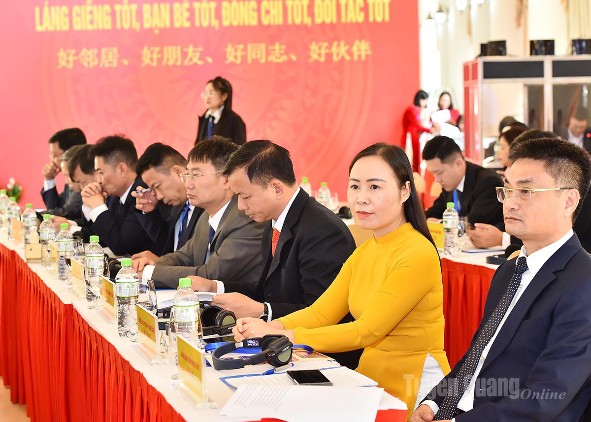 Đại biểu tỉnh Tuyên Quang dự hội nghị.
