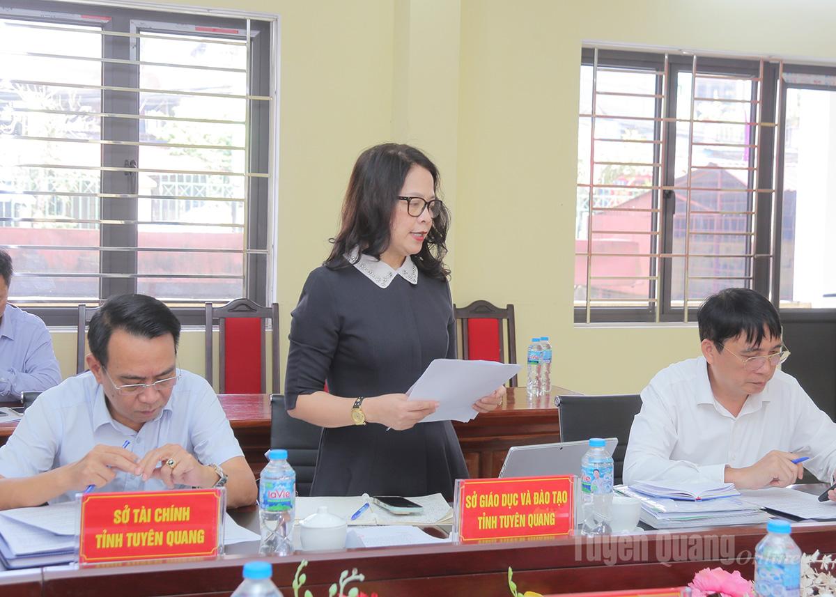 Lãnh đạo Sở GD&ĐT phát biểu tại buổi làm việc.