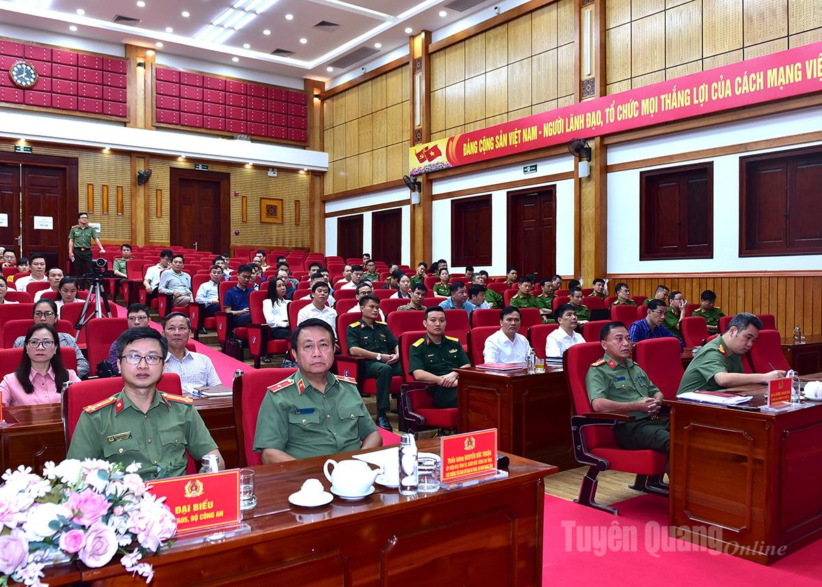 Các đại biểu dự hội nghị.