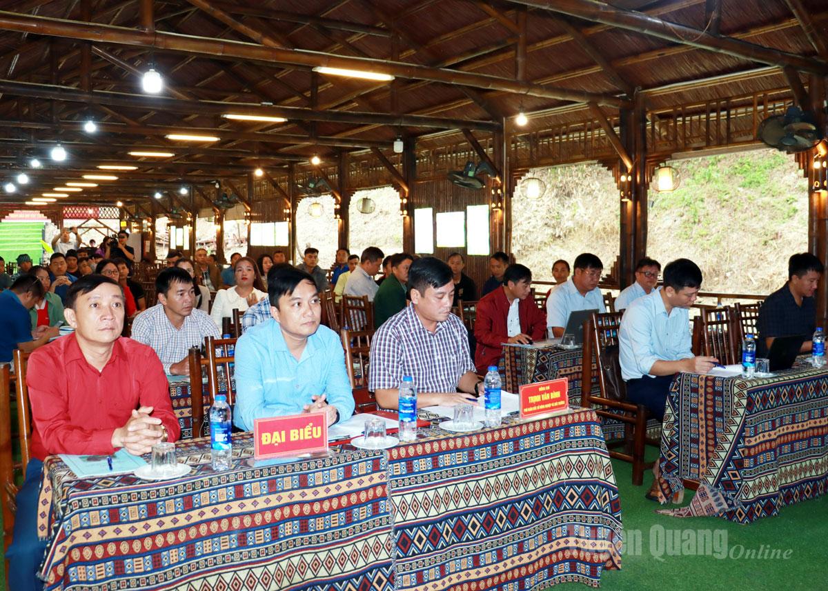 Các đại biểu dự buổi tọa đàm.