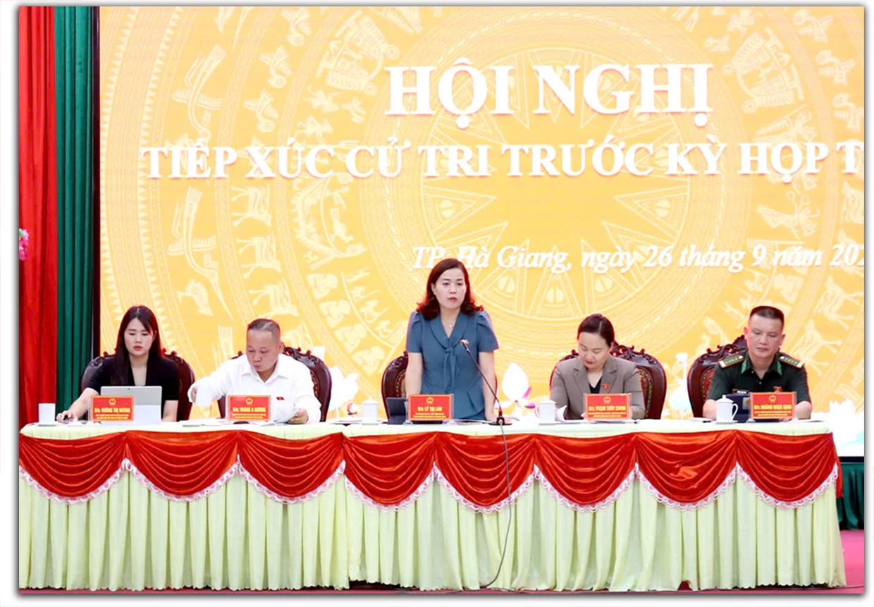 Đoàn ĐBQH tỉnh Tuyên Quang và tiếp xúc cử tri phường Hà Giang 1