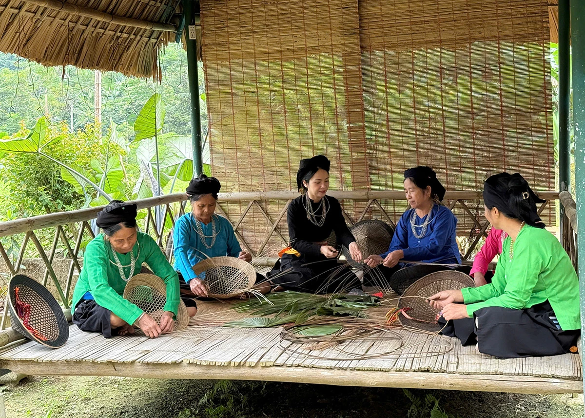 Nón lá hai mê - di sản văn hoá phi vật thể cấp Quốc gia cần được bảo ...