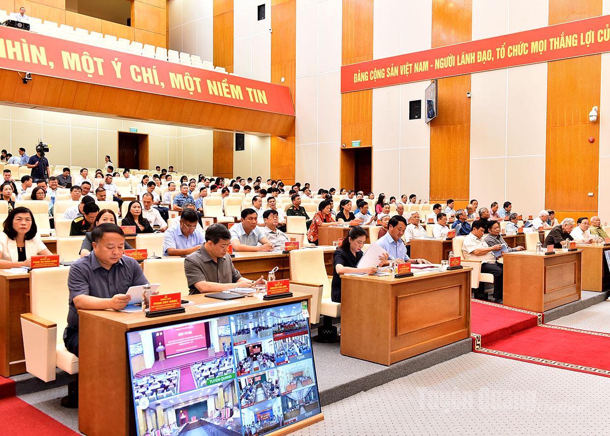 Các đại biểu dự Hội nghị tại điểm cầu Trung tâm Hội nghị.