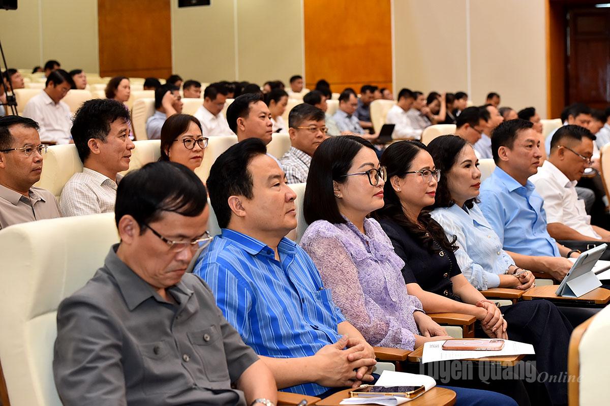 Các đại biểu dự Hội nghị.