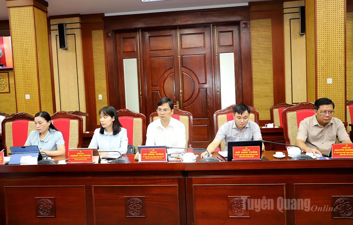 Các thành viên Ban Chỉ đạo dự Hội nghị