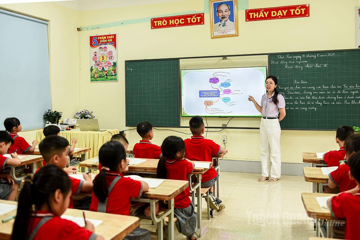 After eight days off, the learning rhythm was quickly restored. Classes, recess, boarding activities… continued as usual.