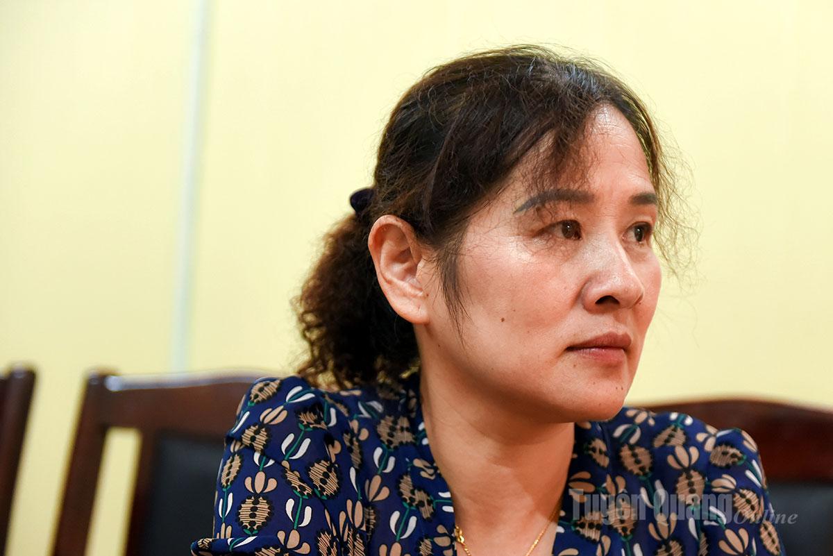 Principal Nguyễn Thị Ánh Nguyệt recalled the day the floodwaters receded — the school, into which so much effort and love had been poured, lay devastated under a thick layer of mud:

“Everyone, please come… there’s nothing left of the school, everything’s ruined,” I called my colleagues, sobbing. Even now, looking back at the photos still breaks my heart.”

For many days afterward, teachers and supporting forces took turns clearing mud, collecting and transporting damaged items, mobilizing both manpower and machinery to recover from the disaster.