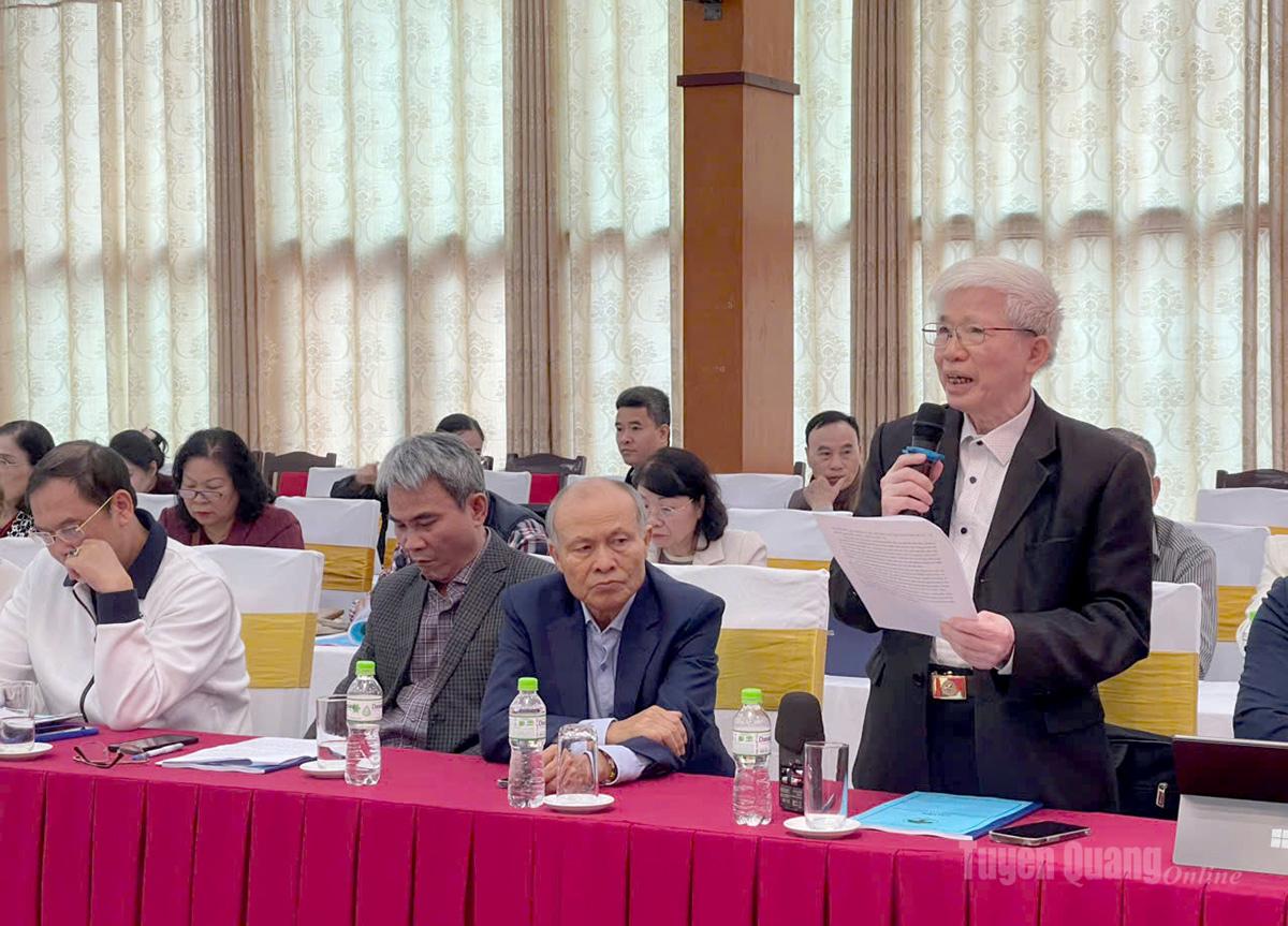 GS.TS Nguyễn Đình Cử phát biểu tại các hội thảo về công tác dân số của Việt Nam.