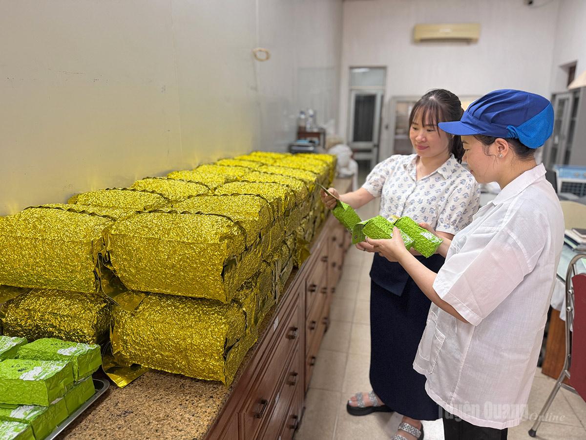 Sản phẩm chè nhài của Công ty 
cổ phần chè Mỹ Lâm có giá dao động 
từ 1-10 triệu đồng/kg.