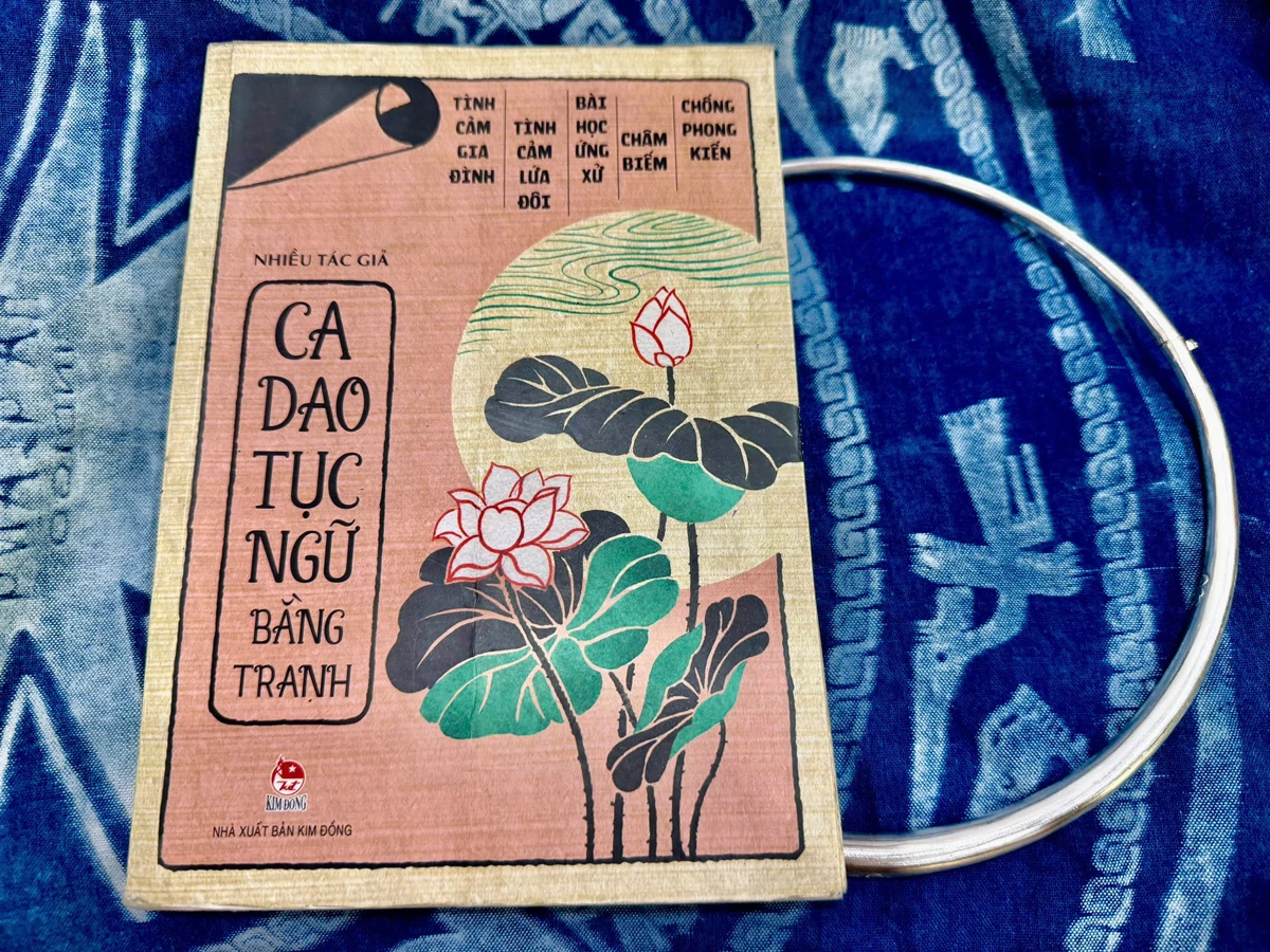 Tác phẩm ca dao tục ngữ bằng tranh.