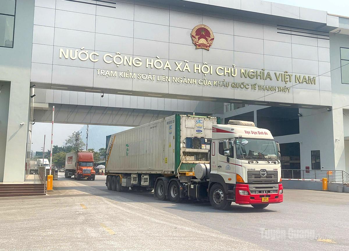 Cửa khẩu quốc tế Thanh Thủy đảm bảo các điều kiện theo quy định để hàng hóa thông quan thuận lợi trong 9 tháng năm 2026.