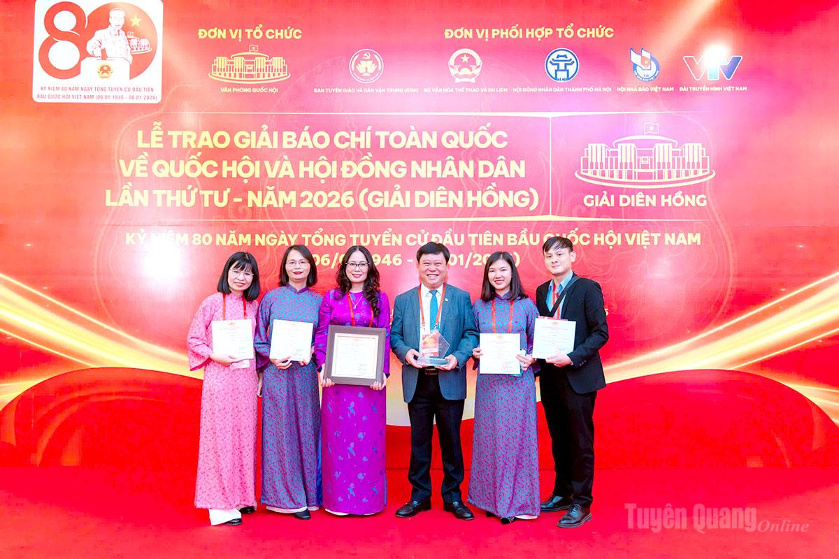 Nhóm tác giả Mai Đức Thông, Tăng Thị Hà, Hoàng Thị Minh Phương, Chu Thị Ngọc Bích, Ma Thị Lắm và Đồng Quyết Thắng xuất sắc giành giải B giải Diên Hồng năm 2026.