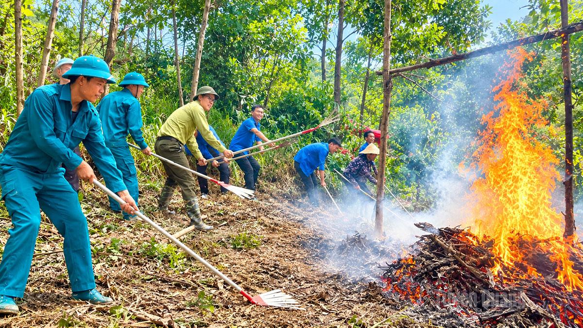 Các lực lượng xã Yên Phú diễn tập phòng, chống cháy rừng năm 2026.