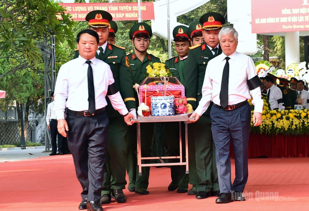 Lễ viếng, truy điệu và an táng 93 hài cốt liệt sĩ tại Nghĩa trang Liệt sĩ Quốc gia Vị Xuyên