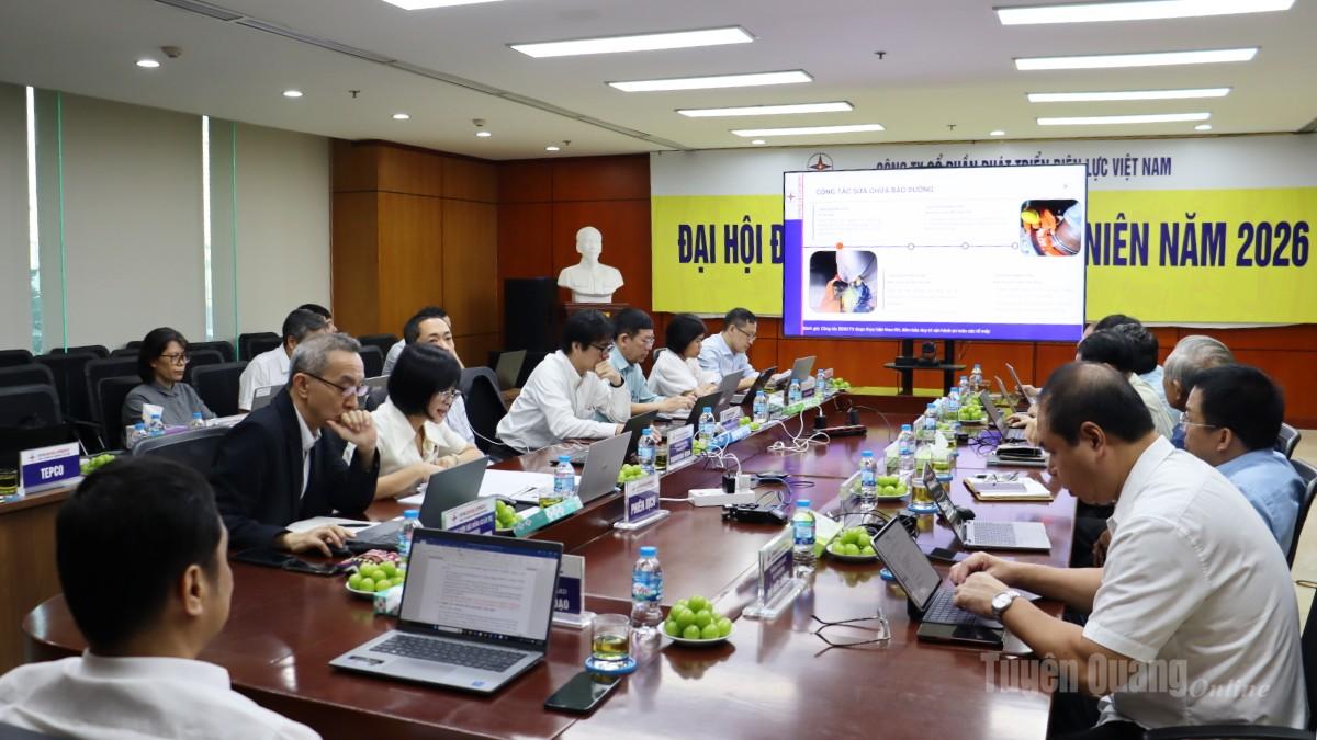 Họp Hội đồng quản trị tháng 10 năm 2026.